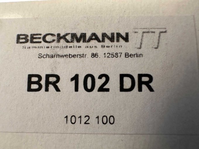Diesellokomotiven BR102 Verpackung