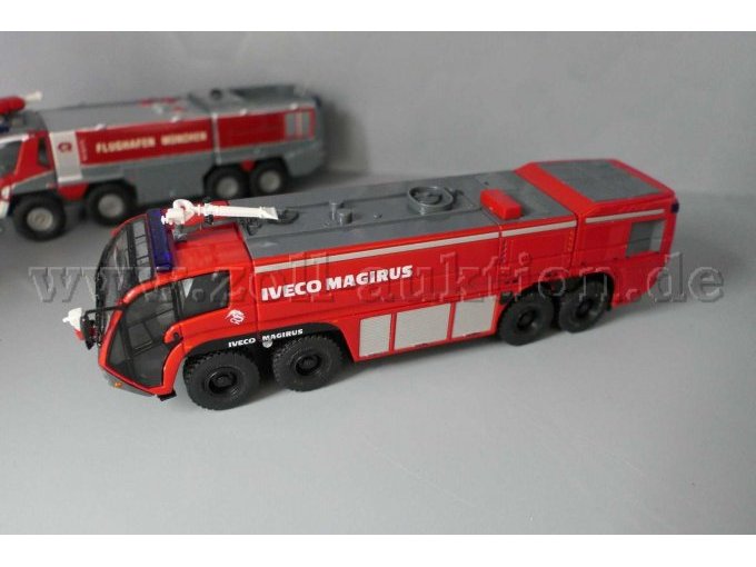IVECO Magirus Super Dragon 2 Ansicht von der Seite