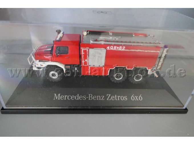 MB Zetros 6x6 Feuerwehr Ansicht von der Seite
