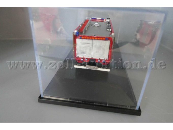 MB Zetros 6x6 Feuerwehr Ansicht von hinten