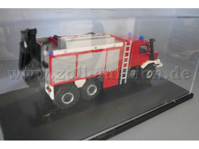 MB Zetros 6x6 Feuerwehr/ Schlauchboot Ansicht von der Seite