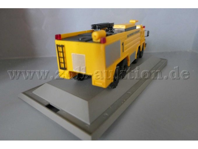 Rosenbauer Flughafenlöschfahrzeug Bush-Panther 8x8 Ansicht von hinten