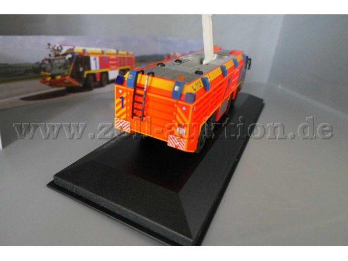 Ziegler-Flugfeldlöschfahrzeug Z8 Hamburg Ansicht von hinten