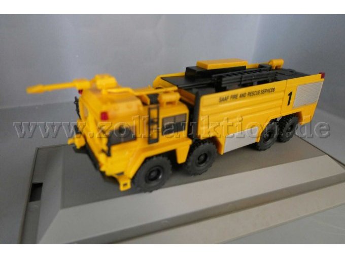 Rosenbauer Flughafenlöschfahrzeug Bush-Panther 8x8 Ansicht von der Seite