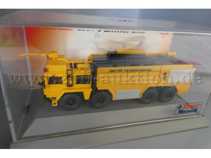 Rosenbauer Flughafenlöschfahrzeug Bush-Panther 8x8 Ansicht im Schaukasten