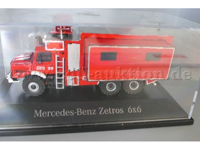 Mercedes Benz Zetros 6x6 Feuerwehr Ansicht von der Seite