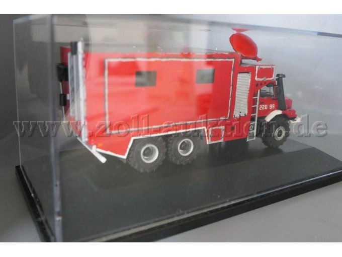 Mercedes Benz Zetros 6x6 Feuerwehr Ansicht von der Seite