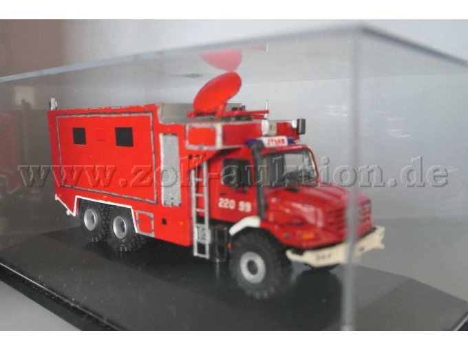 Mercedes Benz Zetros 6x6 Feuerwehr Ansicht von der Seite