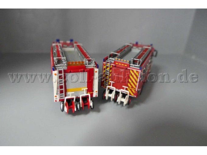 Modellfahrzeuge Mercedes Benz Feuerwehren Gesamtansicht von hinten