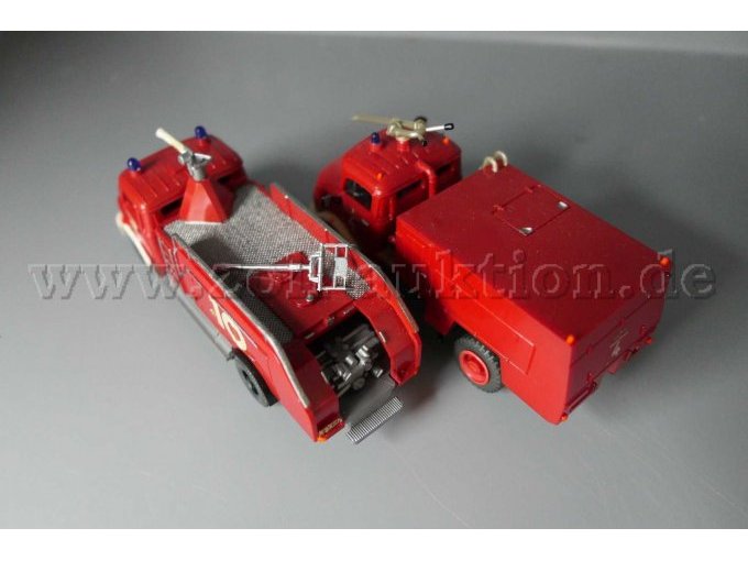 Wiking Mercedes Benz FHFW und Mercedes Benz FHFW, 1:87 Gesamtansicht von oben