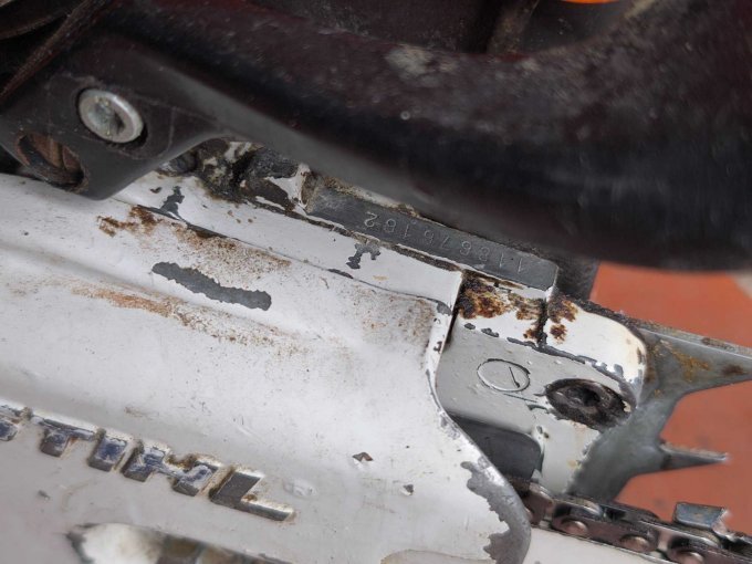 Säge 1 Seriennummer