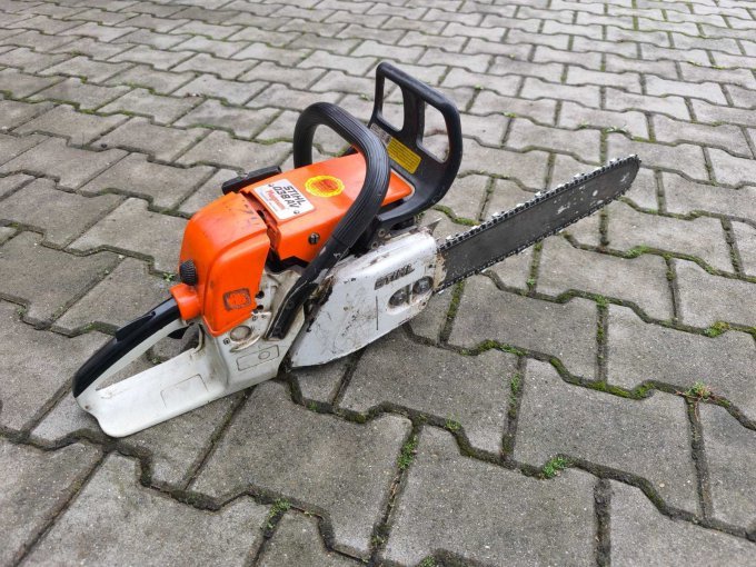 Säge 4
Seitenansicht