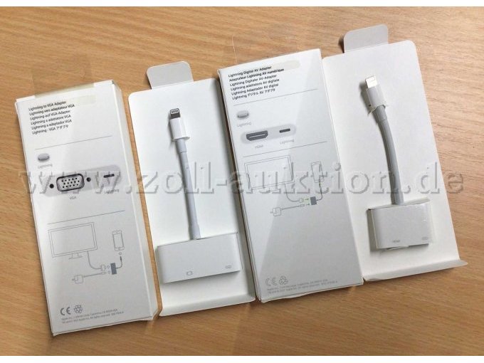 2 Apple Adapter ausgepackt