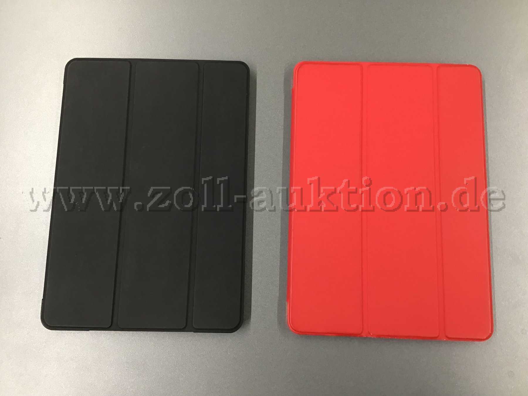 2 Apple iPad 7 in einer schwarzen Hülle und in einer roten Hülle (Vorderseite)