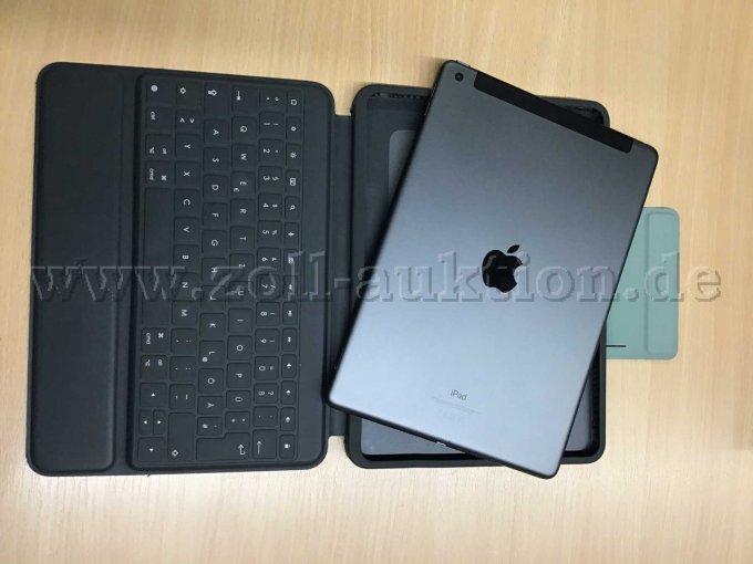 2 Apple iPad 7, Backcover iPad mit Tastatur