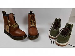 2 Paar Schuhe der Marken „Nike“ & „Doc Martens“ Gr. 40