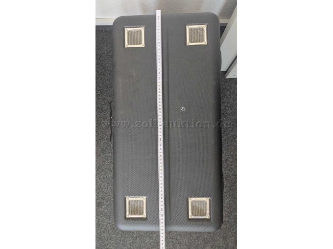 Tablet-Ladekoffer Deckel mit Meterstab (Beispielfoto)