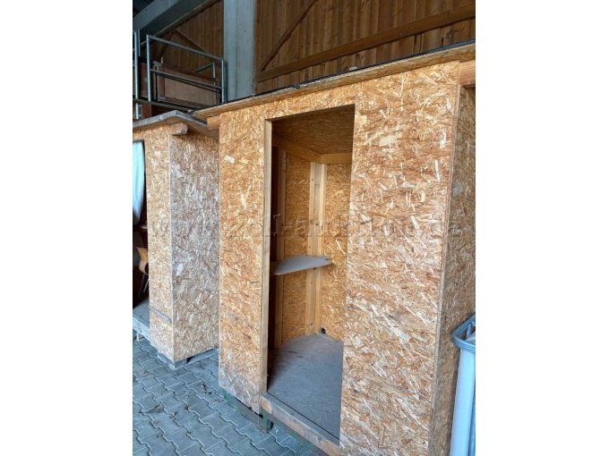2 portiershuisjes van OSB, inclusief transportpallets – tweedehands – foto 3 – kavel bij Zoll-Auktion, Pfarrkirchen