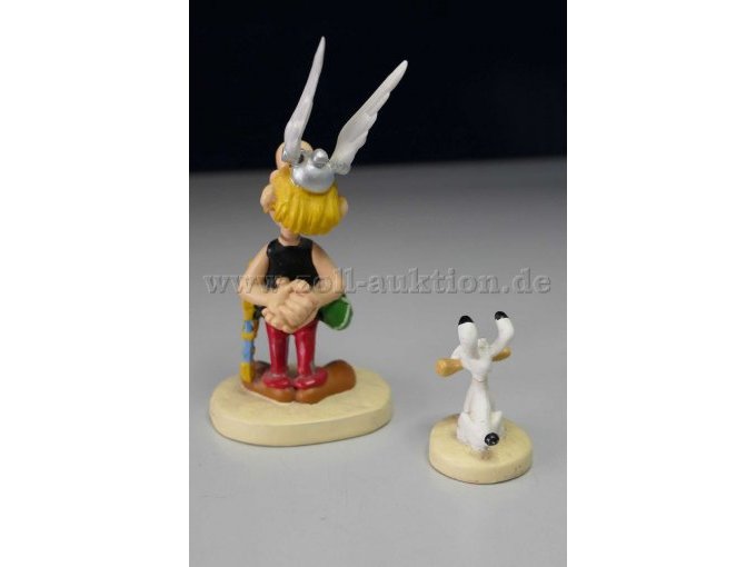 Plastoy Sammelfiguren "Asterix und Idefix" Gesamtansicht von hinten