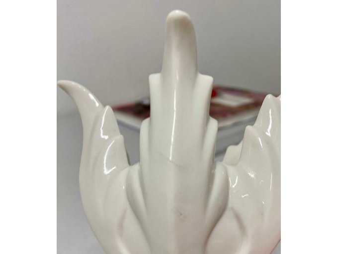 Leuchter 2, erster kleiner Riss