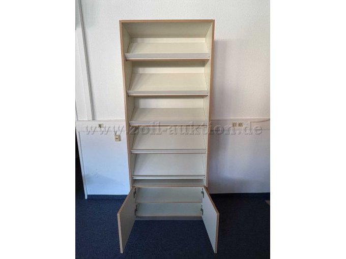 Frontansicht geöffnet