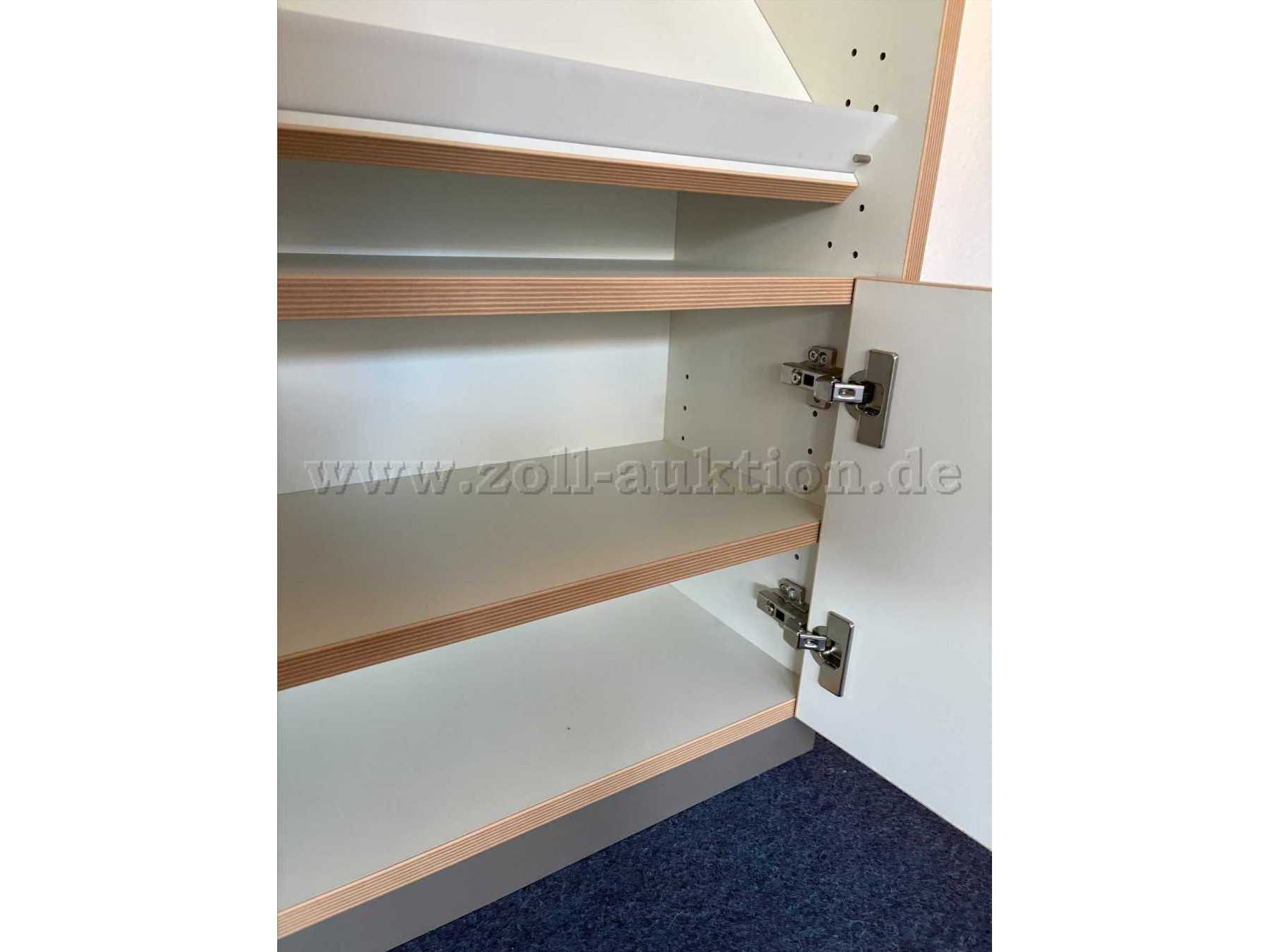 Schrank unten seitlich