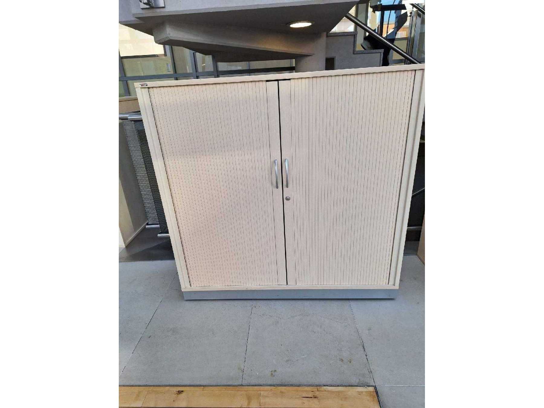 Schrank 1 geschlossen