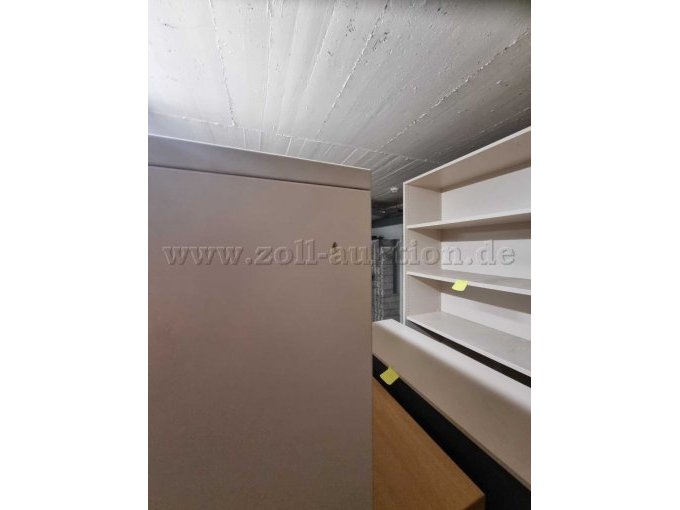 Schraublöcher Seite