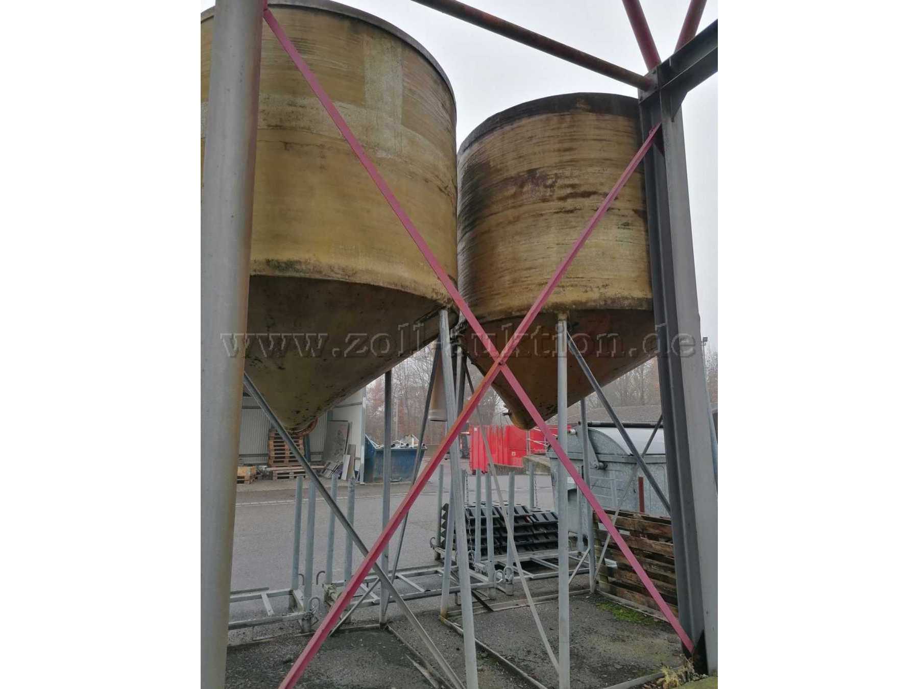 Rückansicht beide Silos