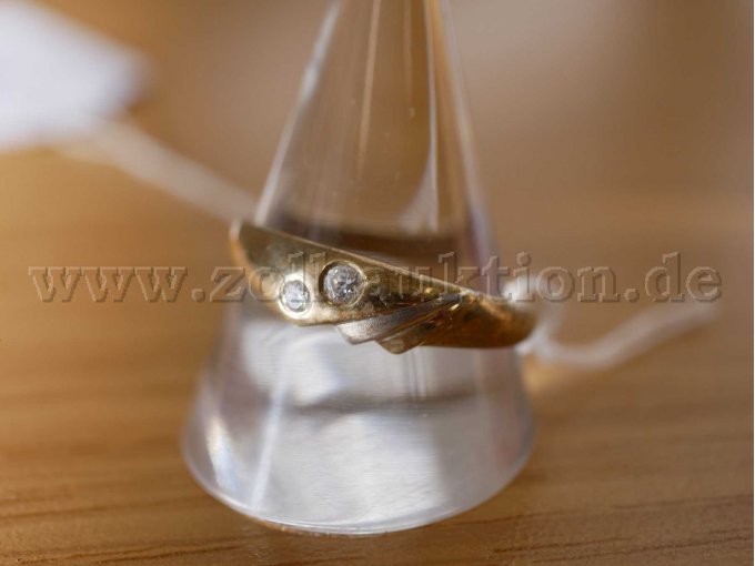 2 Ringe, ein Goldring 333/- Gold und ein Silberring 800/- Silber – foto 2 – kavel bij Zoll-Auktion, Nürnberg