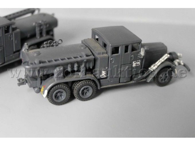 Roco Minitanks Henschel TLF, 1:87 Ansicht von der Seite