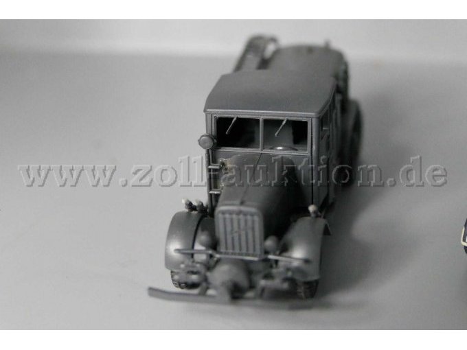 Roco Minitanks Henschel TLF, 1:87 Ansicht von vorne