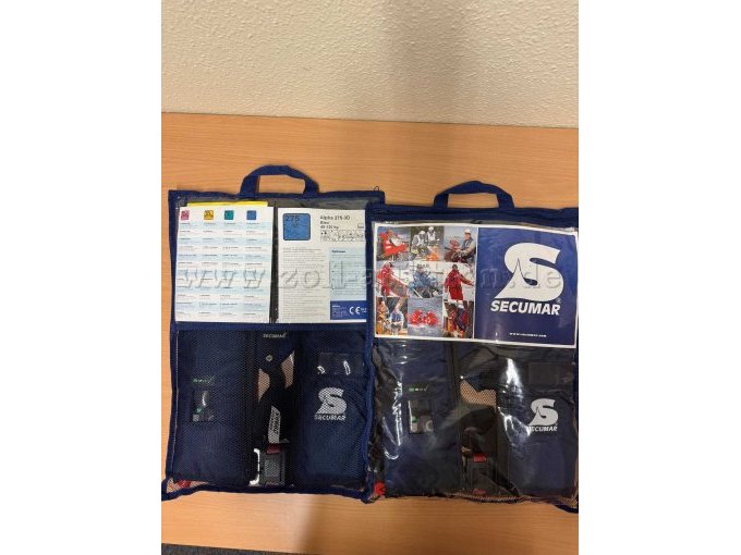 Rettungswesten in Taschen