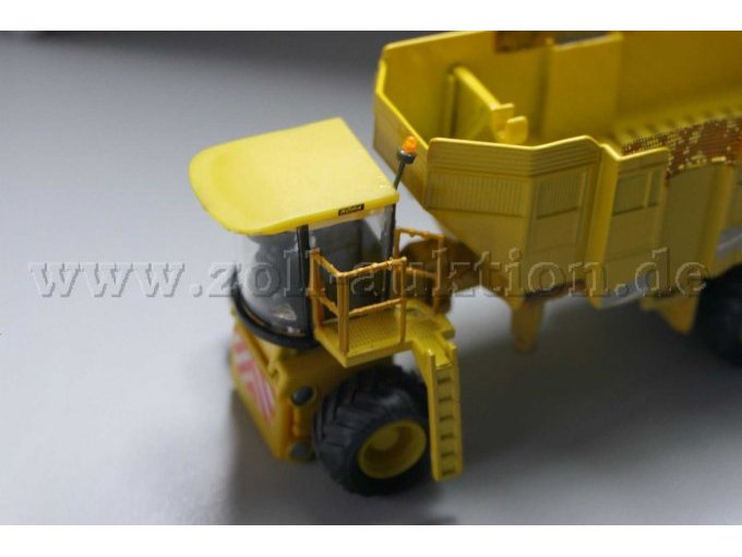 SIKU 1803 Rübenroder Ansicht von vorne