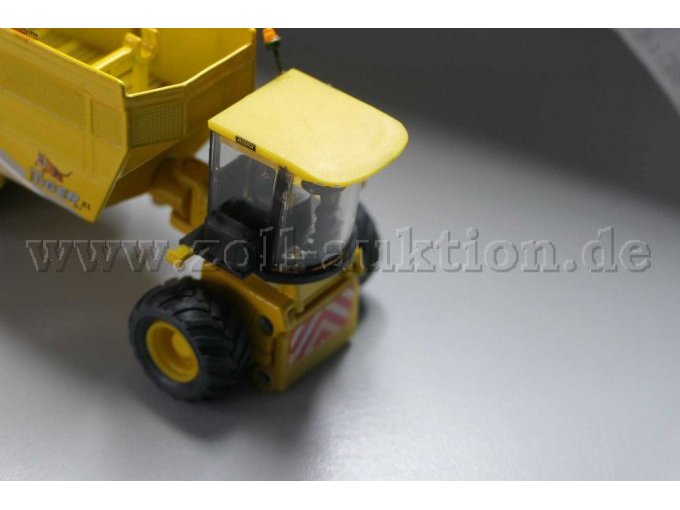 SIKU 1803 Rübenroder Ansicht von vorne