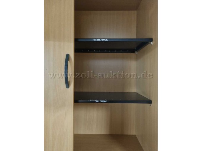 Aktenschrank oben rechts, Kratzer Regalböden