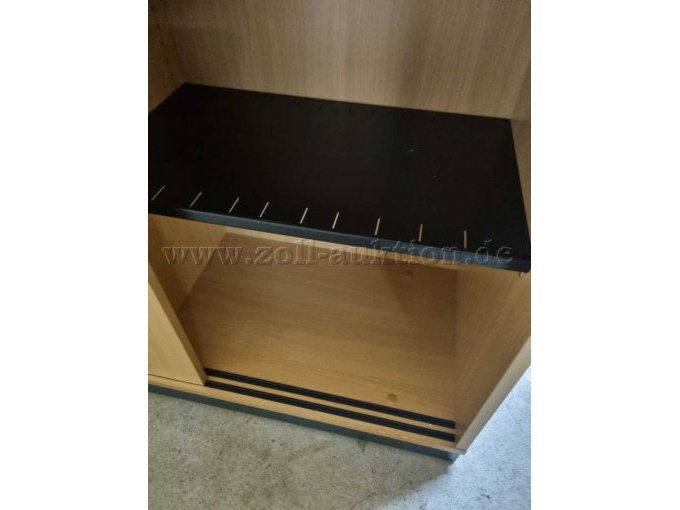 Aktenschrank unten rechts