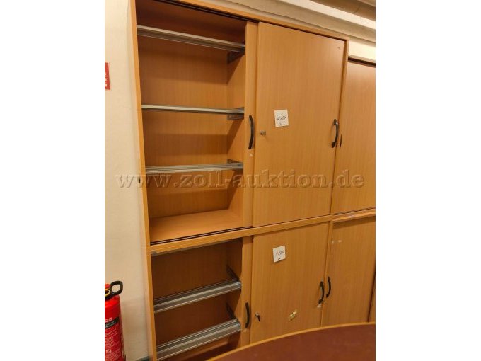 Schiebetürenschrank offen links