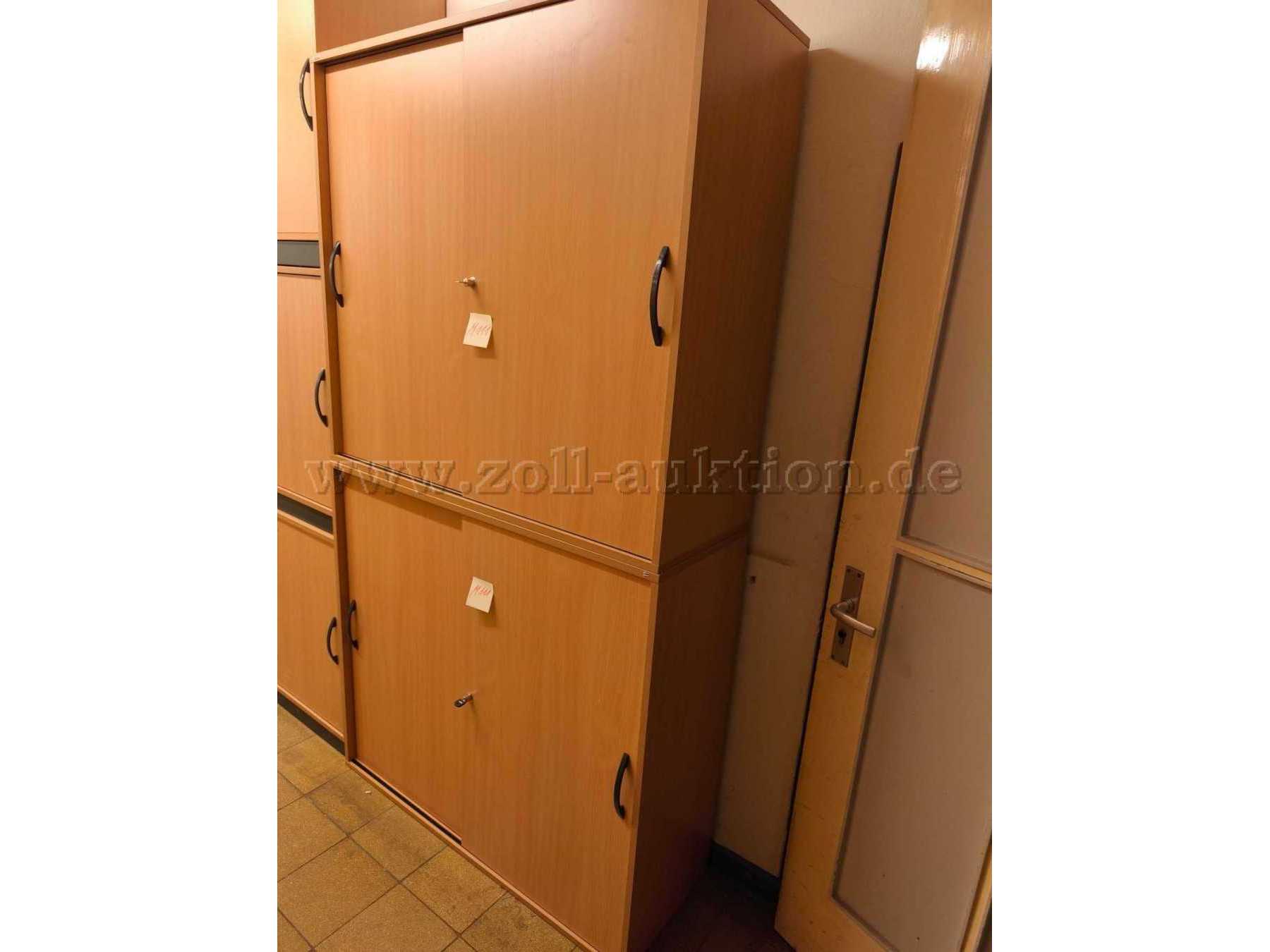 Schiebetürenschrank geschlossen