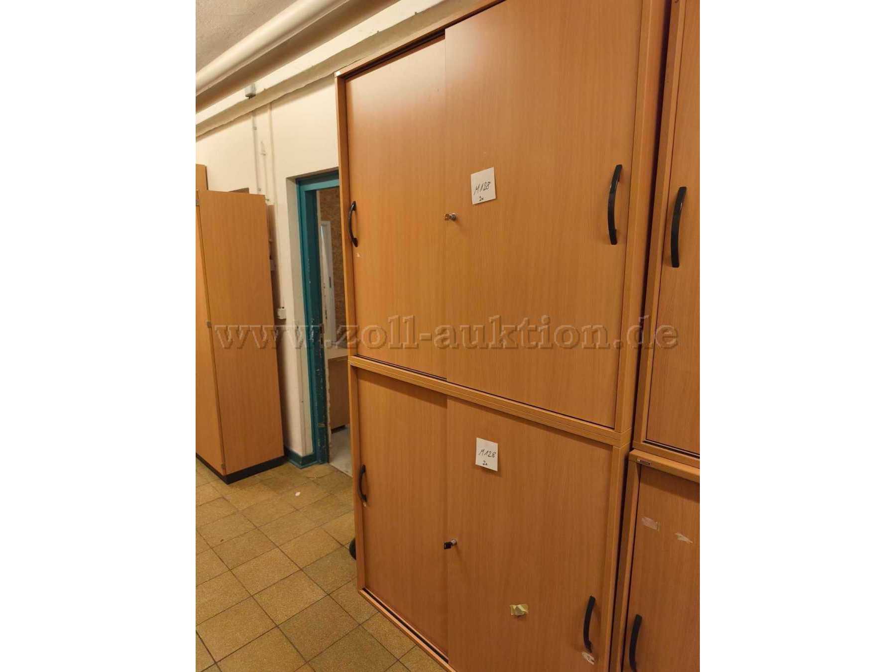Schiebetürenschrank geschlossen