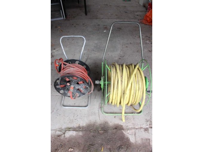 Ansicht der beiden Schlauchwagen