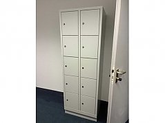 Schließfachschrank vorne