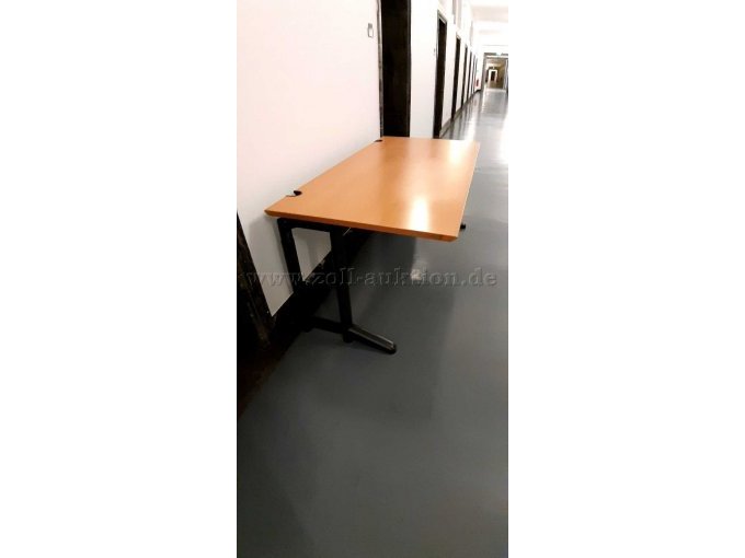 Seitliche Gesamtansicht ohne Seitenbelnde