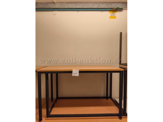 Schreibtisch front