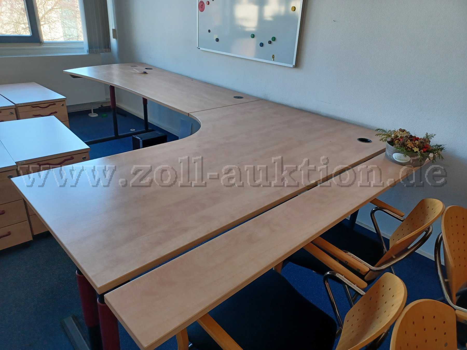 Schreibtisch 1
