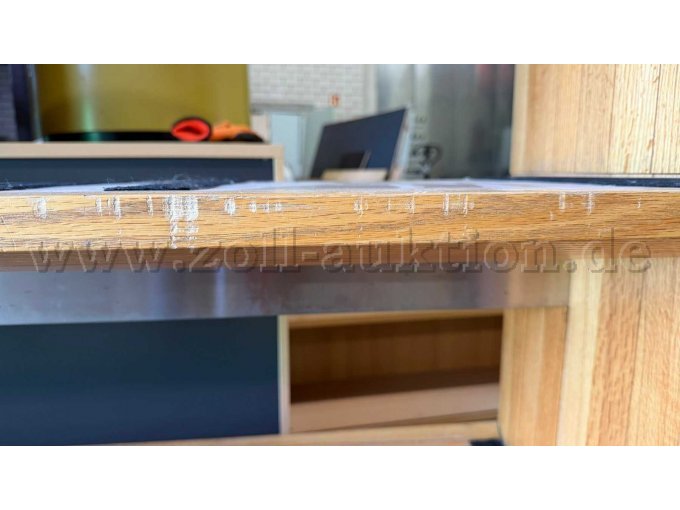2 bankjes in houtlook met zitkussens – foto 4 – kavel bij Zoll-Auktion, Bonn