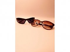 2 Damen-Sonnenbrillen: 1 Tom Ford und 1 Bershka