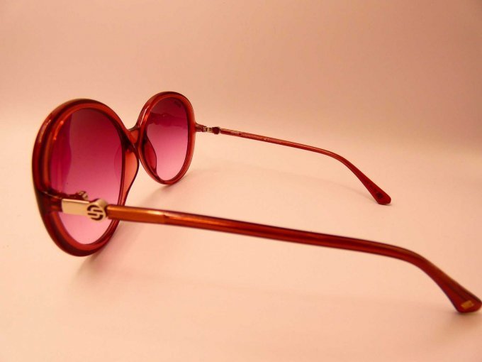 1 Damenbrille Unofficial_  Ansicht linke Seite