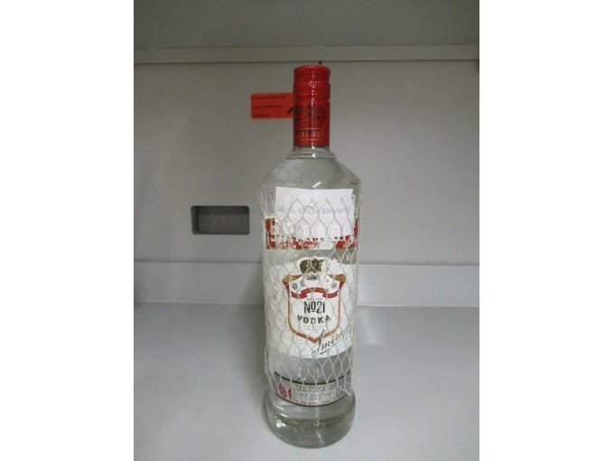 Ansicht Vorderseite Wodka Smirnow No. 21 Ansicht Vorderseite Wodka Smirnow No. 21