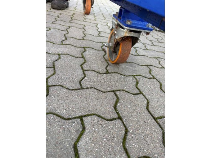 2 Stabile Mattenwagen aus Stahl, gummibereift, mit Bremse und Schiebebügel – foto 3 – kavel bij Zoll-Auktion, Kropp
